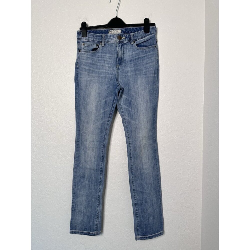 Free‎ People Light Wash Stretch Jeans Women's Size 28 Straight Leg Mid Rise
